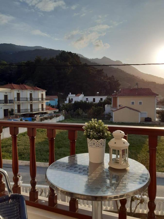 Ágios Konstantínos Iro Hotel Samos المظهر الخارجي الصورة
