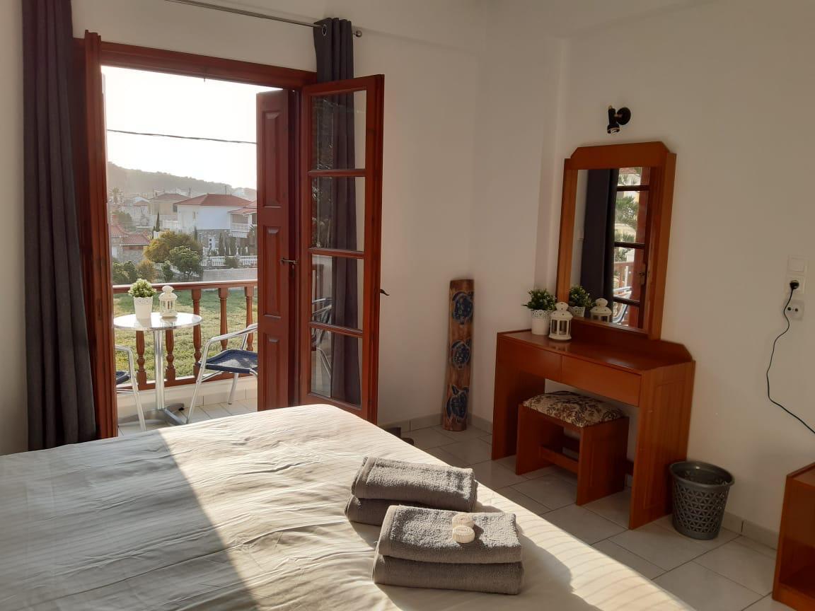 Ágios Konstantínos Iro Hotel Samos المظهر الخارجي الصورة